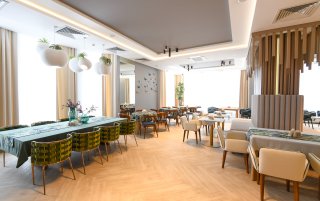 Restaurant 2